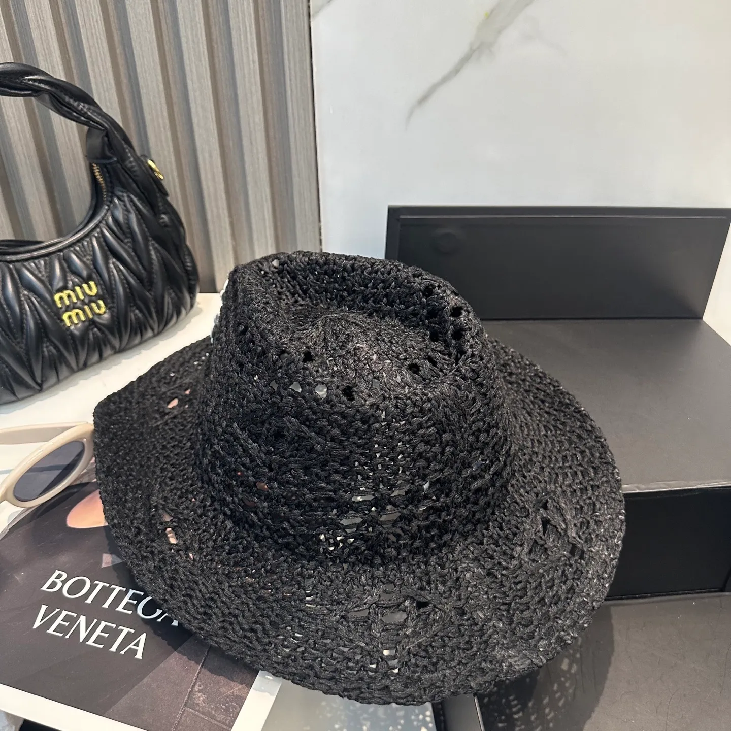P76 Crow Heart Summer Beach Straw Hat 🔳 A must-have item in summer 🟡It has a great atmosphere when taking beach camping photos~ A straw hat with a great sense of design 📸Super release~ Shipping is not easy, so hurry up and get it while it is in stock!
